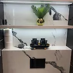 By Radecka Zarembowicza Lotnisko *