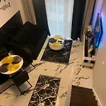 By Radecka Zarembowicza Lotnisko * Breslavia