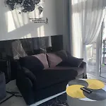 By Radecka Zarembowicza Lotnisko * Breslavia