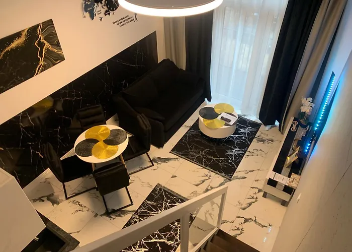 By Radecka Zarembowicza Lotnisko *