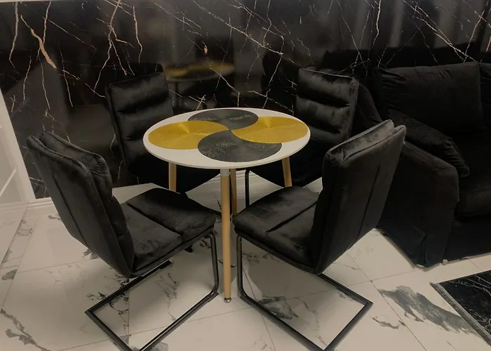 By Radecka Zarembowicza Lotnisko Apartamento